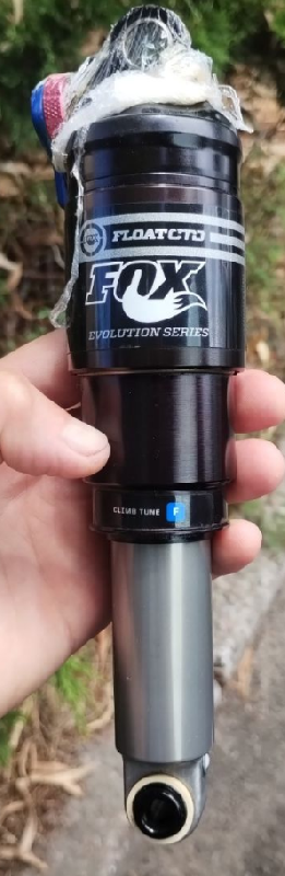 Ремонт велосипедного воздушного амортизатора Fox Float CTD Fox Float CTD - сервисное обслуживание воздушного амортизатора